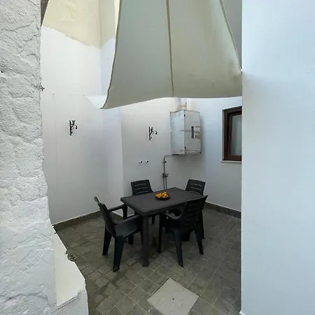 Nyaraló Domus Leprarium *